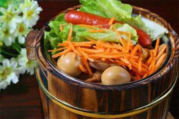 廣式煲仔飯贛湘木桶飯