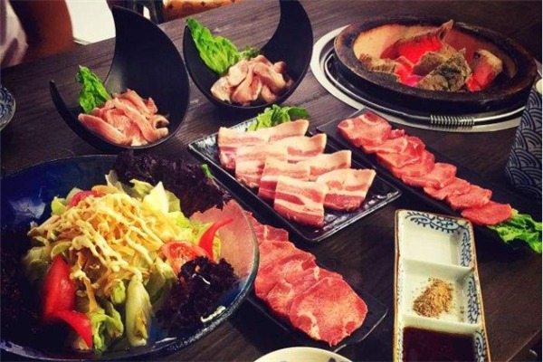 唔汗烤肉加盟