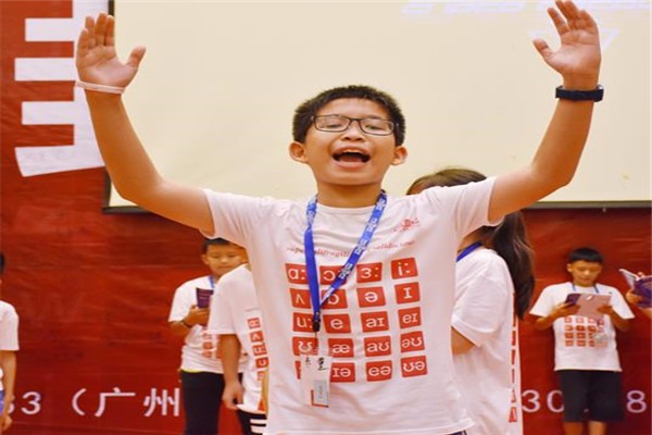 李陽瘋狂少兒英語加盟