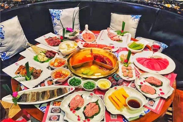 酌味涮健康小火鍋加盟