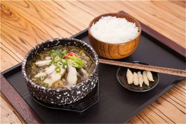 漁小賢石鍋魚(yú)米飯加盟