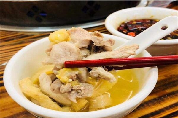 清遠香脆雞煲蓮花路加盟