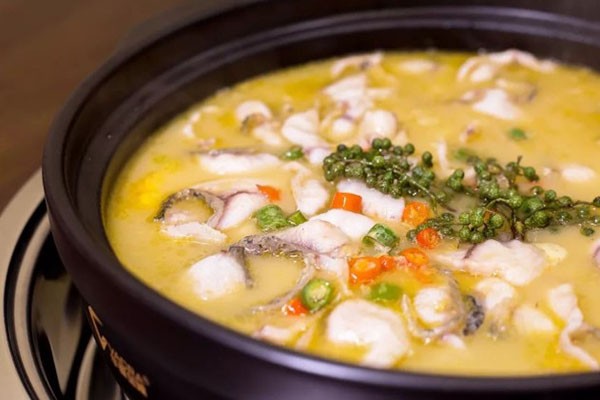 天圣酸菜魚(yú)火鍋