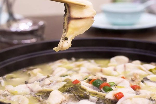 天圣酸菜魚(yú)火鍋