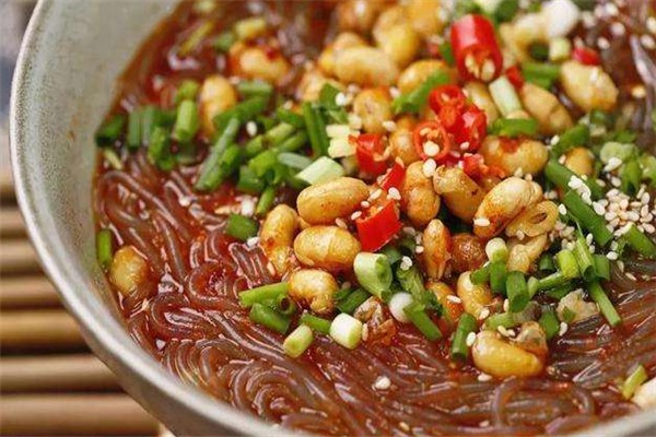 饞嘴兔酸辣粉