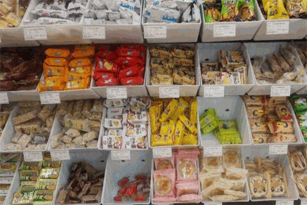 南北碼頭休閑零食加盟