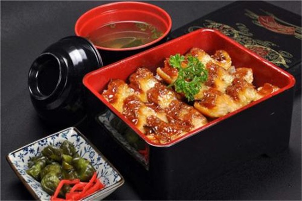 梔的水谷蒲燒鰻魚飯加盟