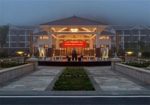 嶺南東方酒店
