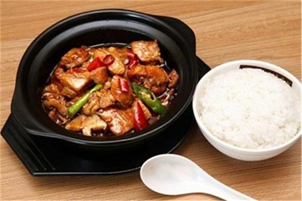 食享客黃燜雞米飯加盟