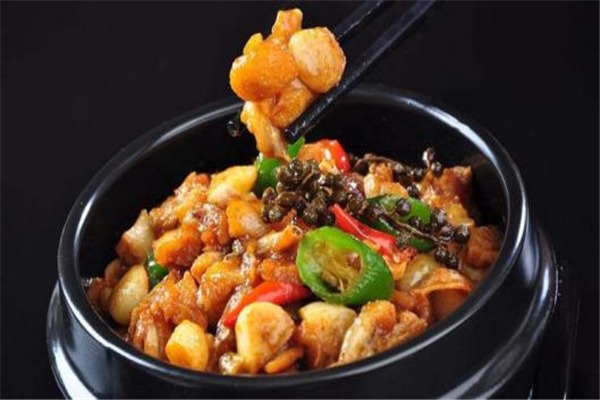 蛙小賢香辣魚(yú)蛙飯加盟
