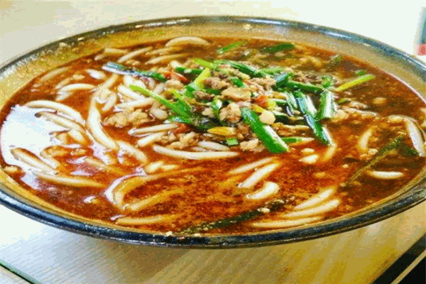 金農(nóng)紅土豬肉小鍋米線加盟