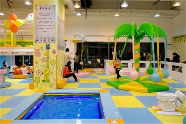 萌貝兒親子樂園加盟