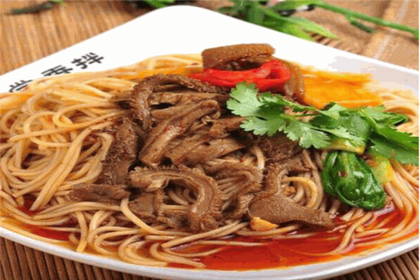 嘗香拌面館加盟