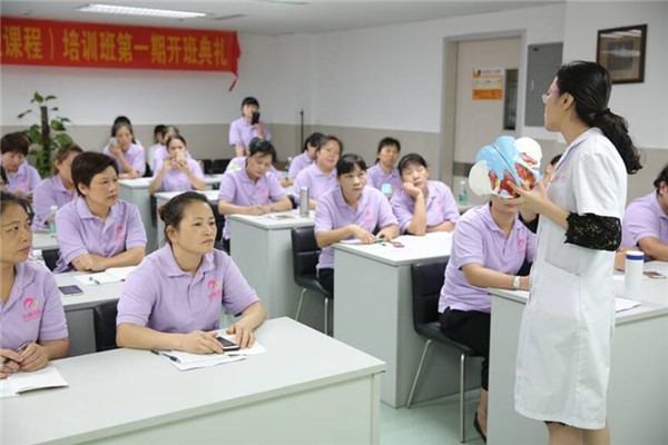 ?七色光母嬰培訓加盟