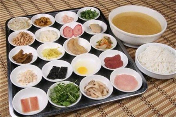 依香源過(guò)橋米線加盟