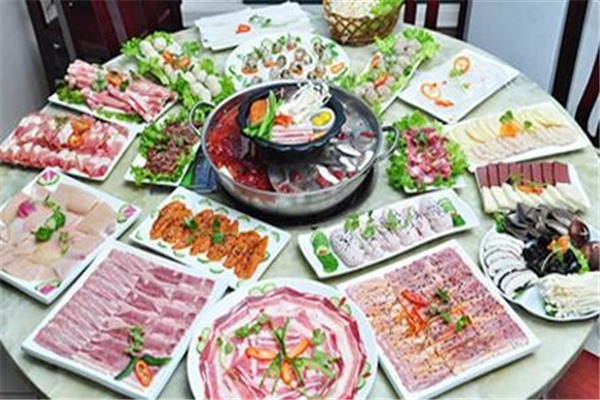 開心1+1涮烤屋加盟