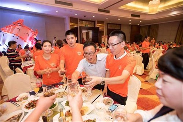 速派餐飲加盟