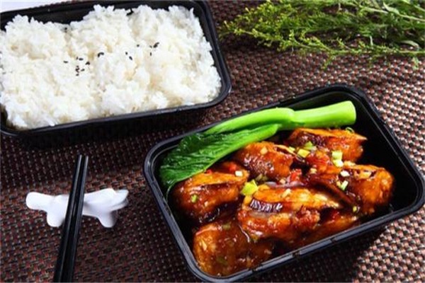 食心食藝快餐加盟