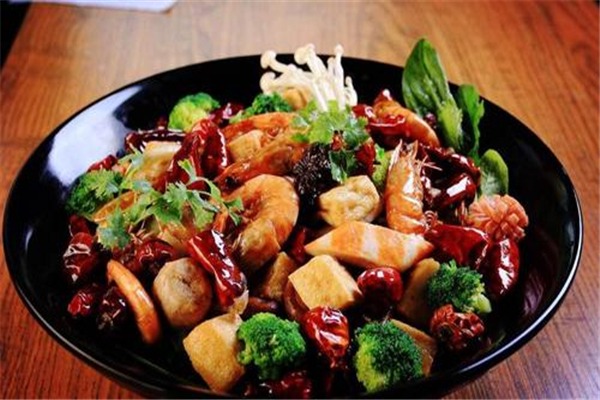 明月麻辣香鍋加盟
