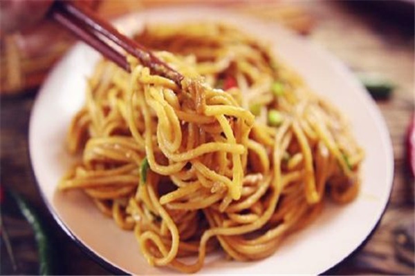 拌調(diào)子熱干面加盟