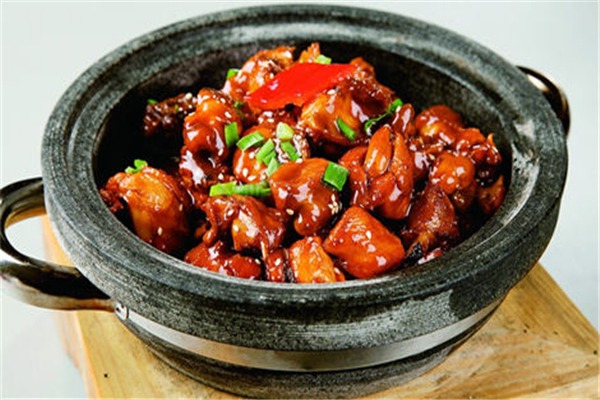 緣味先石鍋飯加盟