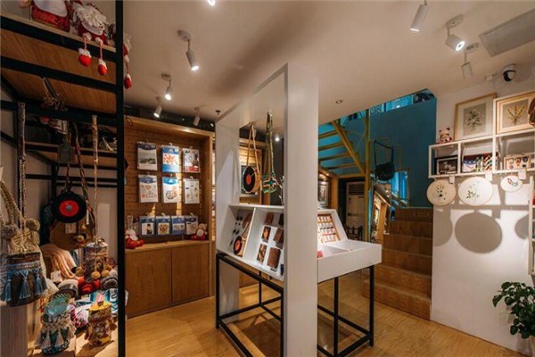 雅居廊手工藝術(shù)生活館加盟