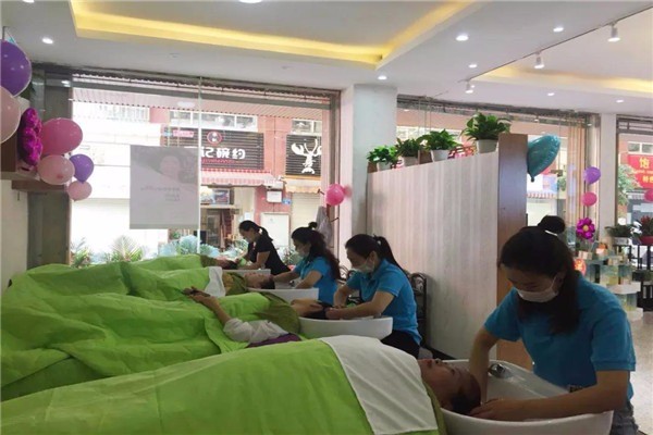 從頭開始養(yǎng)發(fā)館加盟