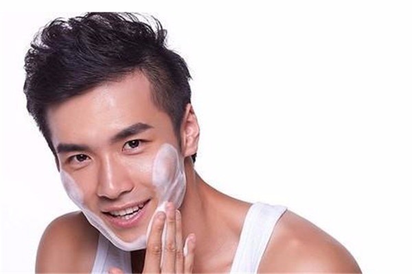 洛菲爾男性美容護(hù)膚品加盟