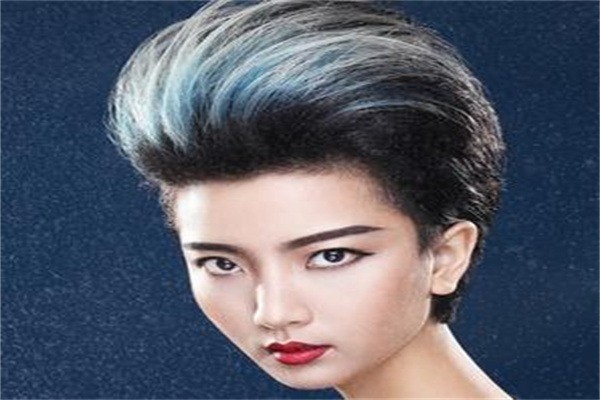 名座造型美發(fā)加盟