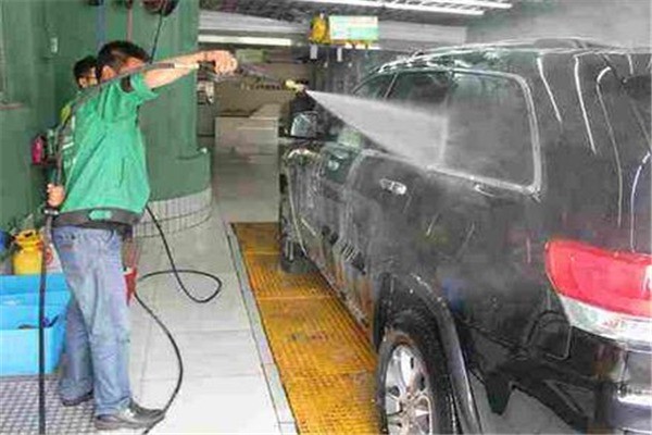 易軟汽車美容加盟