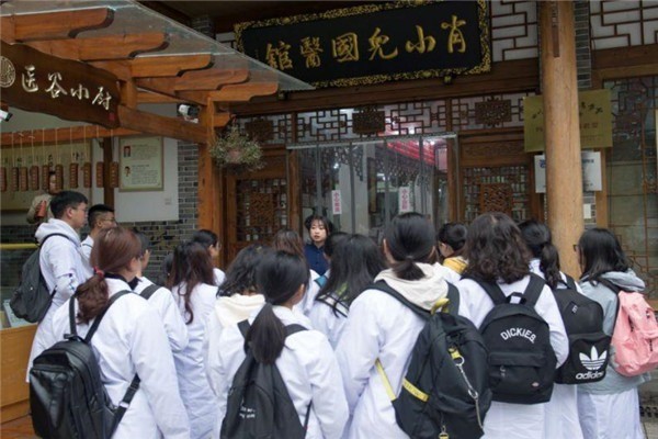 肖小兒國醫(yī)館加盟