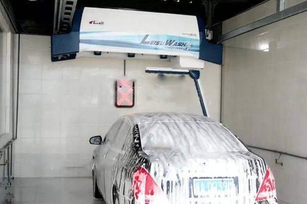 鐳豹360全自動(dòng)洗車(chē)機(jī)加盟