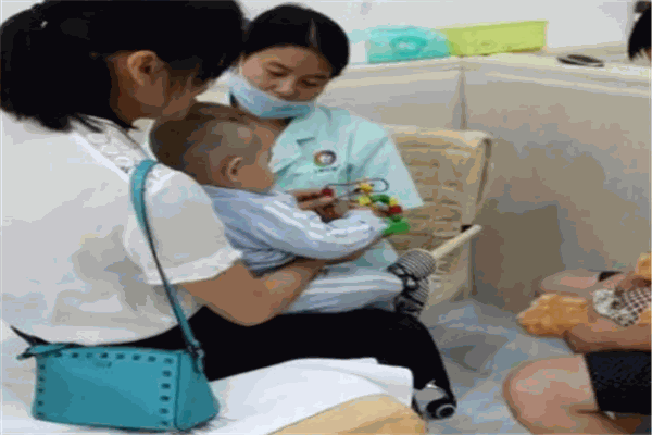 禪醫(yī)小兒推拿加盟