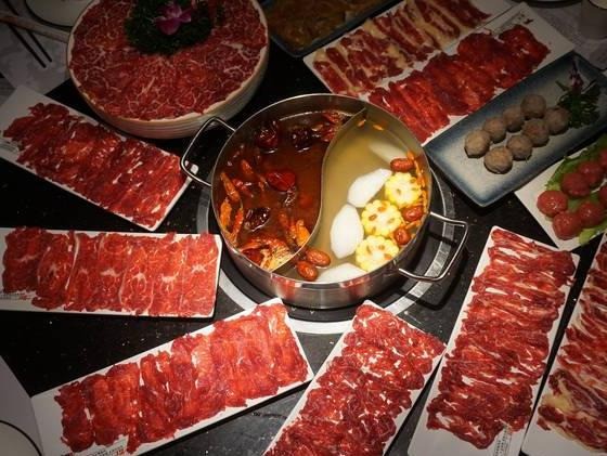 牛來(lái)牛往牛堡火鍋