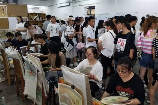 國美藝術教育