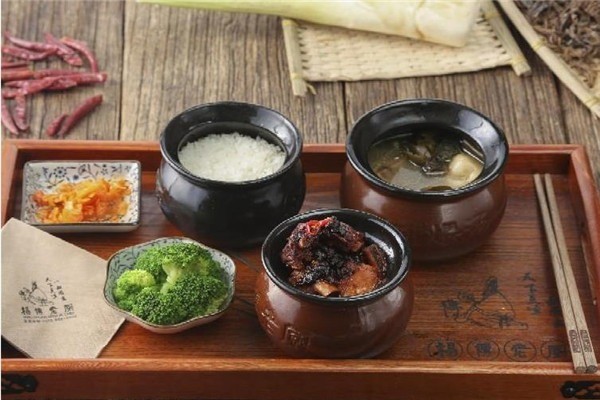 楊傳老廚