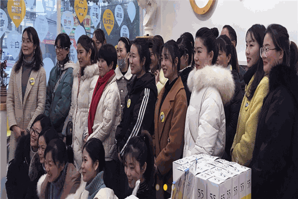 零距離畫(huà)室