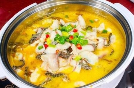 七月酸菜魚(yú)