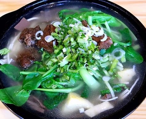 江寧鴨血粉絲湯
