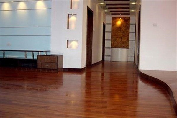 建玲地板加盟