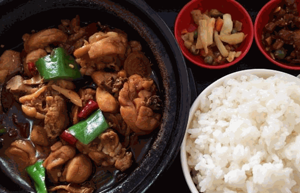 玉米黃燜雞米飯