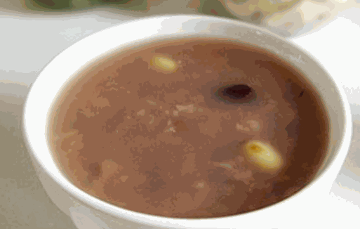 粥當?shù)?/></p><p>正確的飲食方式，已經(jīng)成為現(xiàn)在人們追求健康的生活開啟。粥當?shù)雷鳛橐患揖哂懈呷藲獾拿朗称放?，采用多元化的?jīng)營模式，匯聚中式快餐和西式小吃的美味結(jié)合，加上健康與美味為制作的標準，打造更具現(xiàn)代化的快捷美食。</p><p>粥當?shù)酪灾形骱翔?、時尚、現(xiàn)代化，而且富含溫馨的就餐氛圍，讓客人分享的不僅僅是愉悅的消費體驗，更是一次次營養(yǎng)、美味的發(fā)掘。并且以優(yōu)質(zhì)的服務(wù)和營養(yǎng)為理念，讓這一粥品更加的美味，傳遞給所有消費者品嘗。</p>
                </div>
                <div   id=