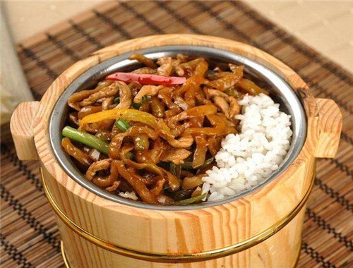 吉隆木桶飯