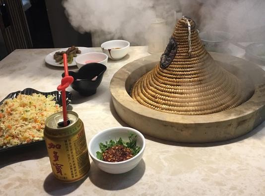 魚(yú)吉祥云南蒸汽石鍋魚(yú)