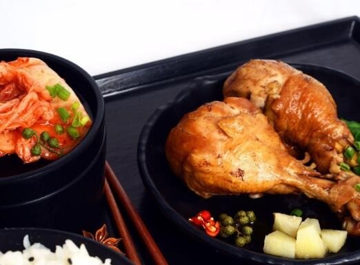 骨小二辣骨飯