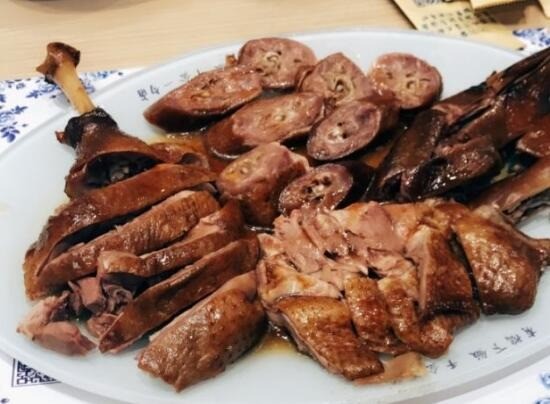鹵小青