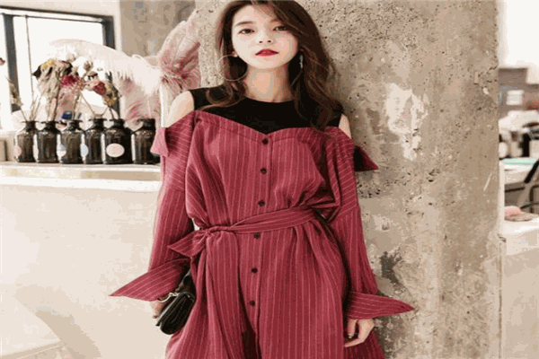 皚如服裝加盟