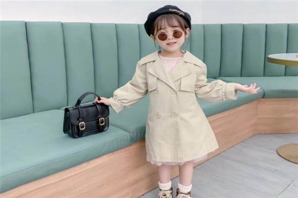 史嚕吡服裝加盟