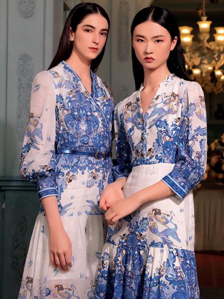 紐方服飾