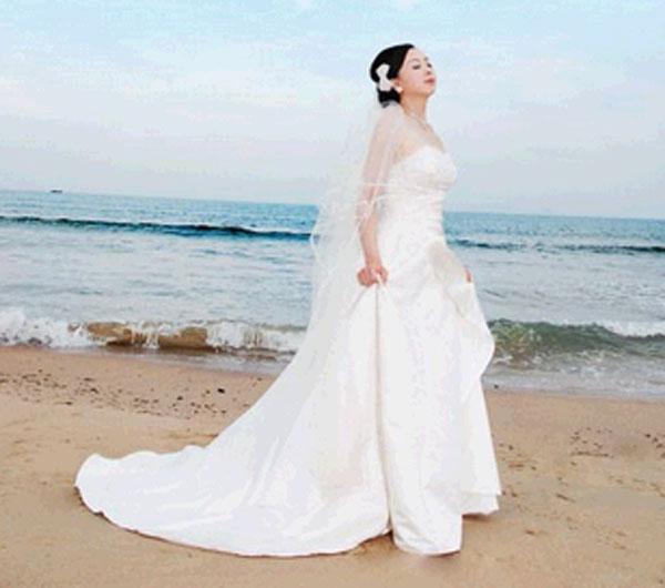 祥云女裝